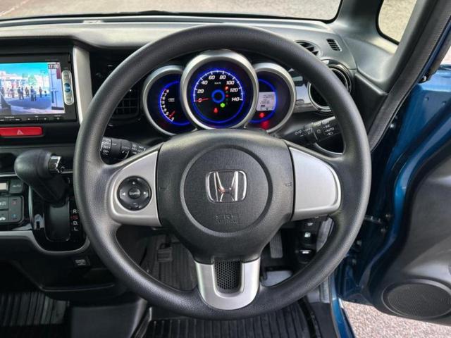 Ｎ－ＢＯＸカスタム ＳＳパッケージ　新品タイヤ／純正　メモリーナビ／両側電動スライドドア／ヘッドランプ　ＨＩＤ／ＥＴＣ／ＥＢＤ付ＡＢＳ／横滑り防止装置／アイドリングストップ／バックモニター／ワンセグＴＶ／エアバッグ　運転席　バックカメラ（14枚目）