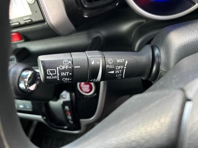 Ｎ－ＢＯＸカスタム ＳＳパッケージ　新品タイヤ／純正　メモリーナビ／両側電動スライドドア／ヘッドランプ　ＨＩＤ／ＥＴＣ／ＥＢＤ付ＡＢＳ／横滑り防止装置／アイドリングストップ／バックモニター／ワンセグＴＶ／エアバッグ　運転席　バックカメラ（16枚目）