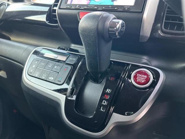 Ｎ－ＢＯＸカスタム ＳＳパッケージ　新品タイヤ／純正　メモリーナビ／両側電動スライドドア／ヘッドランプ　ＨＩＤ／ＥＴＣ／ＥＢＤ付ＡＢＳ／横滑り防止装置／アイドリングストップ／バックモニター／ワンセグＴＶ／エアバッグ　運転席　バックカメラ（17枚目）