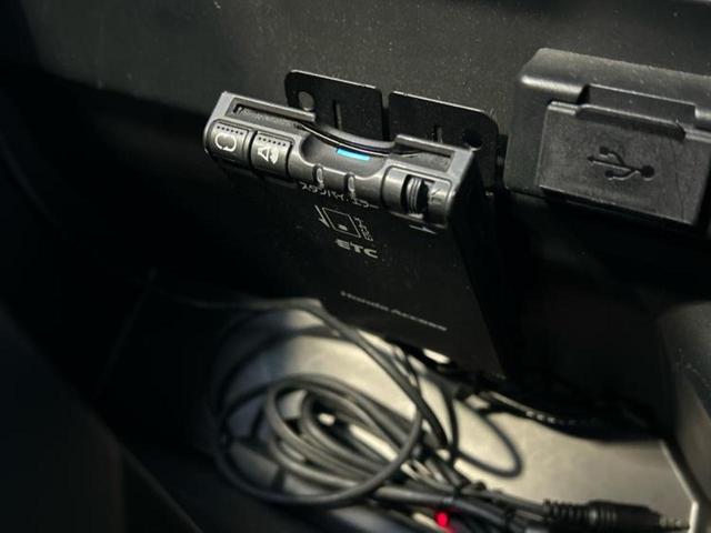 Ｎ－ＢＯＸカスタム ＳＳパッケージ　新品タイヤ／純正　メモリーナビ／両側電動スライドドア／ヘッドランプ　ＨＩＤ／ＥＴＣ／ＥＢＤ付ＡＢＳ／横滑り防止装置／アイドリングストップ／バックモニター／ワンセグＴＶ／エアバッグ　運転席　バックカメラ（18枚目）