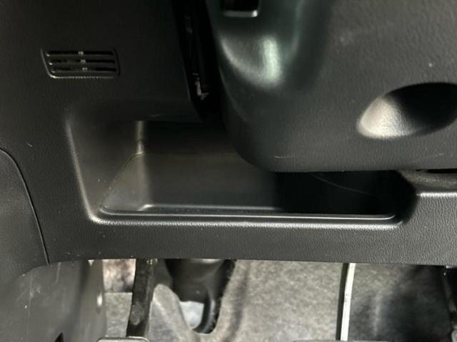 Ｎ－ＢＯＸカスタム ＳＳパッケージ　新品タイヤ／純正　メモリーナビ／両側電動スライドドア／ヘッドランプ　ＨＩＤ／ＥＴＣ／ＥＢＤ付ＡＢＳ／横滑り防止装置／アイドリングストップ／バックモニター／ワンセグＴＶ／エアバッグ　運転席　バックカメラ（41枚目）