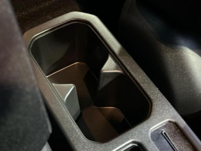 ジムニー ４ＷＤ　ＸＬ　保証書／シートヒーター　前席／ＡＢＳ／横滑り防止装置／禁煙車／エアバッグ　運転席／エアバッグ　助手席／パワーウインドウ／エンジンスタートボタン／キーレススタート／オートエアコン／パワーステアリング（33枚目）