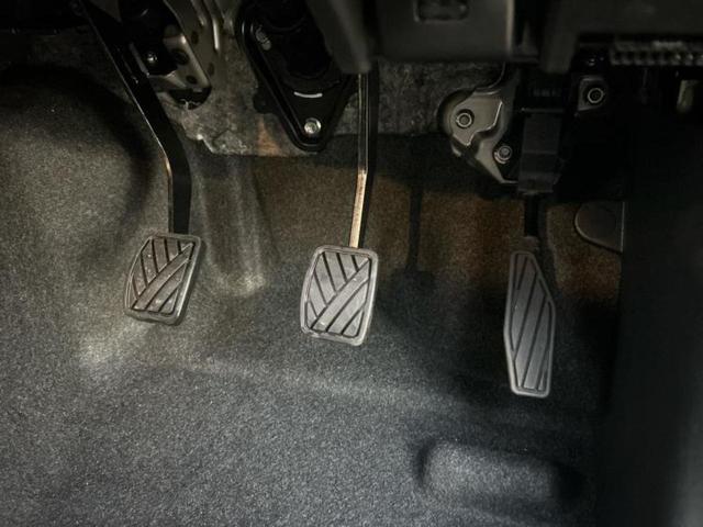 ジムニー ４ＷＤ　ＸＬ　保証書／シートヒーター　前席／ＡＢＳ／横滑り防止装置／禁煙車／エアバッグ　運転席／エアバッグ　助手席／パワーウインドウ／エンジンスタートボタン／キーレススタート／オートエアコン／パワーステアリング（38枚目）