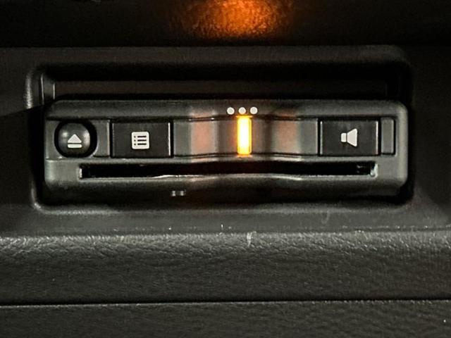 デリカミニ ４ＷＤ　Ｔプレミアム　新品タイヤ／社外　メモリーナビ／デジタルルームミラー／イーアシスト（ミツビシ）／両側電動スライドドア／シートヒーター　前席／全方位モニター／車線逸脱防止支援システム／プロパイロット　全周囲カメラ（17枚目）