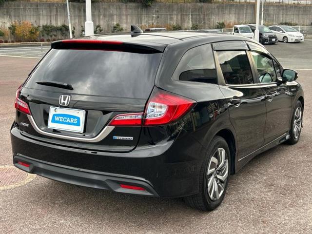 ジェイド ハイブリッド　新品タイヤ／純正　メモリーナビ／ヘッドランプ　ＬＥＤ／ＥＴＣ／ＥＢＤ付ＡＢＳ／横滑り防止装置／アイドリングストップ／クルーズコントロール／バックモニター／エアバッグ　運転席／エアバッグ　助手席（3枚目）