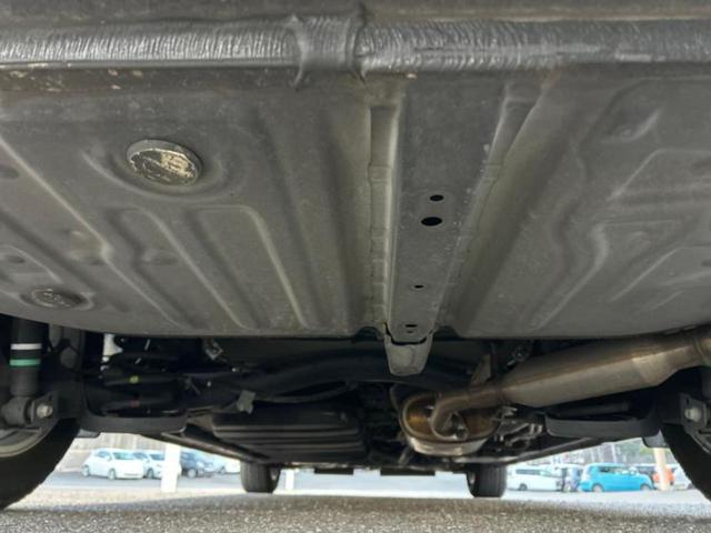 エスクァイア ハイブリッドＧｉブラックテーラード　新品タイヤ／保証書／社外　１０インチ　ＳＤナビ／衝突安全装置／両側電動スライドドア／シートヒーター　前席／車線逸脱防止支援システム／ヘッドランプ　ＬＥＤ／Ｂｌｕｅｔｏｏｔｈ接続／ＥＴＣ　バックカメラ（47枚目）