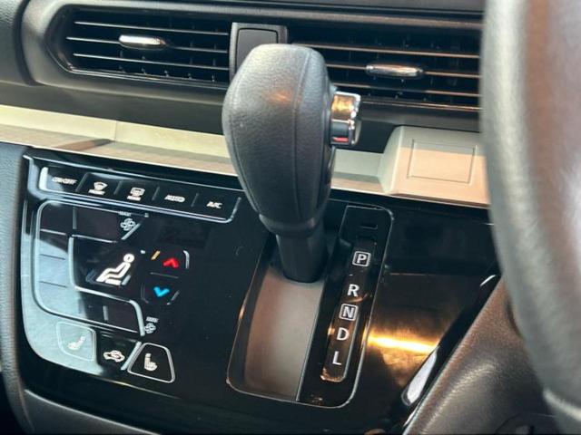 デリカミニ Ｇ　新品タイヤ／保証書／イーアシスト（ミツビシ）／電動スライドドア／シートヒーター　前席／ヘッドランプ　ＬＥＤ／ＥＢＤ付ＡＢＳ／横滑り防止装置／アイドリングストップ／バックモニター／ルーフレール　禁煙車（13枚目）