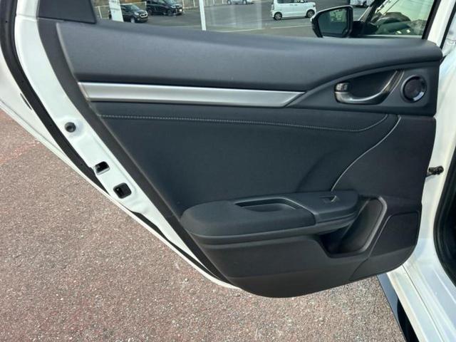 シビック ヒョウジュン 保証書/純正 SDナビ/ホンダセンシング/シートヒーター/車線逸脱防止支援システム/ヘッドランプ LED/Bluetooth接続/ETC/EBD付ABS/横滑り防止装置/アイドリングストップ(23枚目)