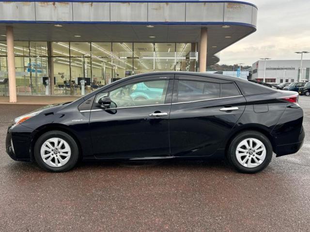 プリウス Sセーフティプラス 保証書/純正 SDナビ/衝突安全装置/車線逸脱防止支援システム/パーキングアシスト 自動操舵/ヘッドランプ LED/ETC/EBD付ABS/横滑り防止装置/アイドリングストップ/フルセグTV(2枚目)