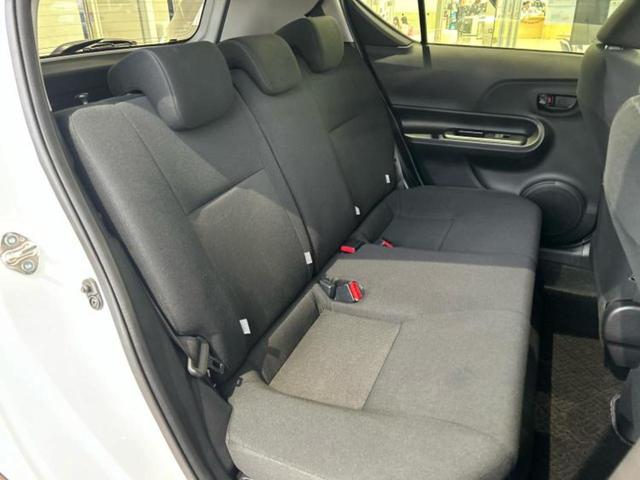 アクア Ｓスタイルブラック　保証書／純正　ＳＤナビ／衝突安全装置／車線逸脱防止支援システム／Ｂｌｕｅｔｏｏｔｈ接続／ＥＢＤ付ＡＢＳ／横滑り防止装置／アイドリングストップ／バックモニター／ワンセグＴＶ／禁煙車／エアバッグ　運転席（5枚目）