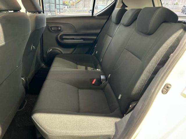 アクア Ｓスタイルブラック　保証書／純正　ＳＤナビ／衝突安全装置／車線逸脱防止支援システム／Ｂｌｕｅｔｏｏｔｈ接続／ＥＢＤ付ＡＢＳ／横滑り防止装置／アイドリングストップ／バックモニター／ワンセグＴＶ／禁煙車／エアバッグ　運転席（7枚目）