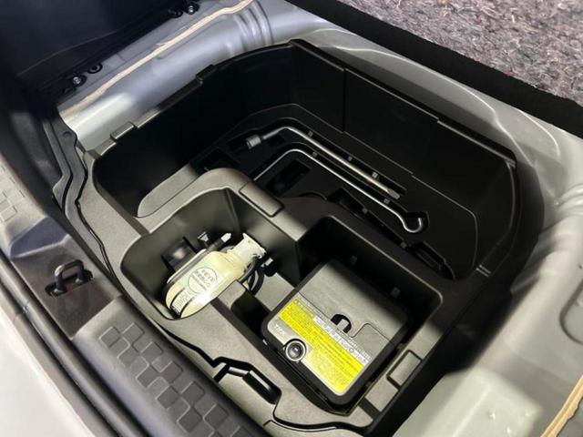 アクア Ｓスタイルブラック　保証書／純正　ＳＤナビ／衝突安全装置／車線逸脱防止支援システム／Ｂｌｕｅｔｏｏｔｈ接続／ＥＢＤ付ＡＢＳ／横滑り防止装置／アイドリングストップ／バックモニター／ワンセグＴＶ／禁煙車／エアバッグ　運転席（24枚目）