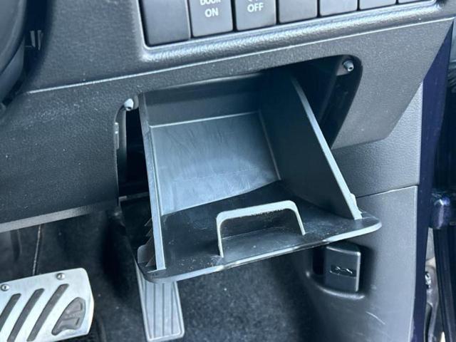 ソリオバンディット バンディットハイブリッドＳＶ　新品タイヤ／純正　８インチ　ＳＤナビ／セーフティサポート（スズキ）／電動スライドドア／シートヒーター／全方位モニター用カメラ／車線逸脱防止支援システム／ドライブレコーダー　前後　衝突被害軽減システム（42枚目）