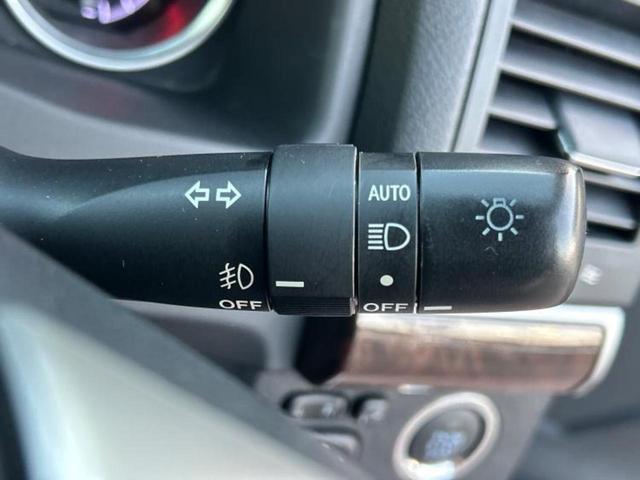 マークＸ ２５０Ｇ　保証書／純正　ＳＤナビ／衝突安全装置／車線逸脱防止支援システム／ドライブレコーダー　純正／ヘッドランプ　ＬＥＤ／ＵＳＢジャック／Ｂｌｕｅｔｏｏｔｈ接続／ＥＴＣ２．０／ＥＢＤ付ＡＢＳ／横滑り防止装置（16枚目）