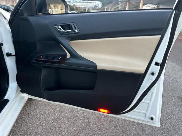 マークＸ ２５０Ｇ　保証書／純正　ＳＤナビ／衝突安全装置／車線逸脱防止支援システム／ドライブレコーダー　純正／ヘッドランプ　ＬＥＤ／ＵＳＢジャック／Ｂｌｕｅｔｏｏｔｈ接続／ＥＴＣ２．０／ＥＢＤ付ＡＢＳ／横滑り防止装置（19枚目）