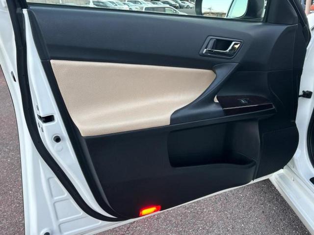 マークＸ ２５０Ｇ　保証書／純正　ＳＤナビ／衝突安全装置／車線逸脱防止支援システム／ドライブレコーダー　純正／ヘッドランプ　ＬＥＤ／ＵＳＢジャック／Ｂｌｕｅｔｏｏｔｈ接続／ＥＴＣ２．０／ＥＢＤ付ＡＢＳ／横滑り防止装置（21枚目）