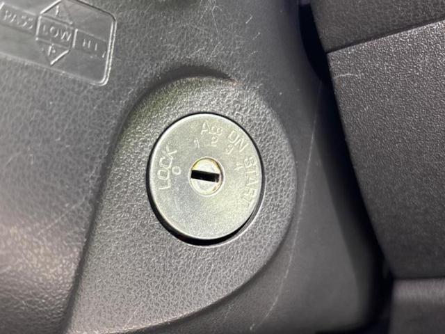 ラティオ Ｘ　新品タイヤ／社外　ＳＤナビ／ＥＢＤ付ＡＢＳ／アイドリングストップ／地上波デジタルチューナー／エアバッグ　運転席／エアバッグ　助手席／アルミホイール　社外　１５インチ／パワーウインドウ　記録簿（18枚目）