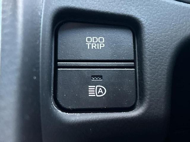 クラウンハイブリッド ＲＳアドバンス　純正　１２．３インチ　メモリーナビ／トヨタセーフティセンス／シートヒーター　前席／車線逸脱防止支援システム／シート　フルレザー／ドライブレコーダー　社外／ヘッドランプ　ＬＥＤ　革シート　バックカメラ（27枚目）