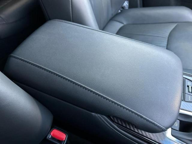 クラウンハイブリッド ＲＳアドバンス　純正　１２．３インチ　メモリーナビ／トヨタセーフティセンス／シートヒーター　前席／車線逸脱防止支援システム／シート　フルレザー／ドライブレコーダー　社外／ヘッドランプ　ＬＥＤ　革シート　バックカメラ（31枚目）