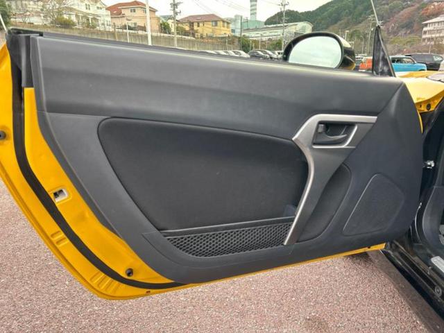 コペン エクスプレイ 新品タイヤ/保証書/純正 メモリーナビ/シートヒーター/ヘッドランプ LED/ETC/EBD付ABS/横滑り防止装置/ワンセグTV/エアバッグ 運転席/エアバッグ 助手席 LEDヘッドランプ(8枚目)