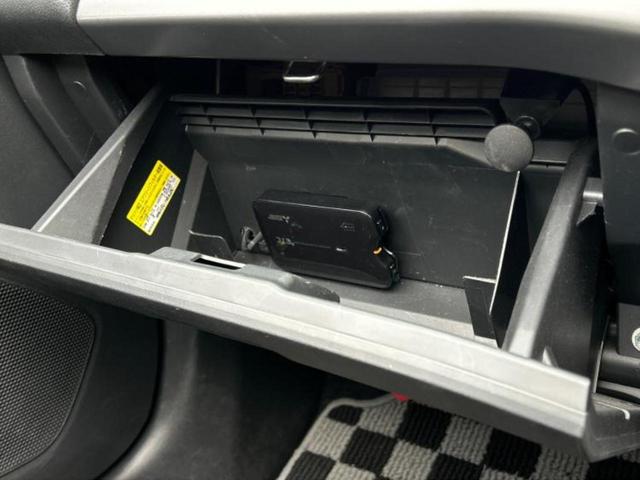 コペン エクスプレイ 新品タイヤ/保証書/純正 メモリーナビ/シートヒーター/ヘッドランプ LED/ETC/EBD付ABS/横滑り防止装置/ワンセグTV/エアバッグ 運転席/エアバッグ 助手席 LEDヘッドランプ(27枚目)