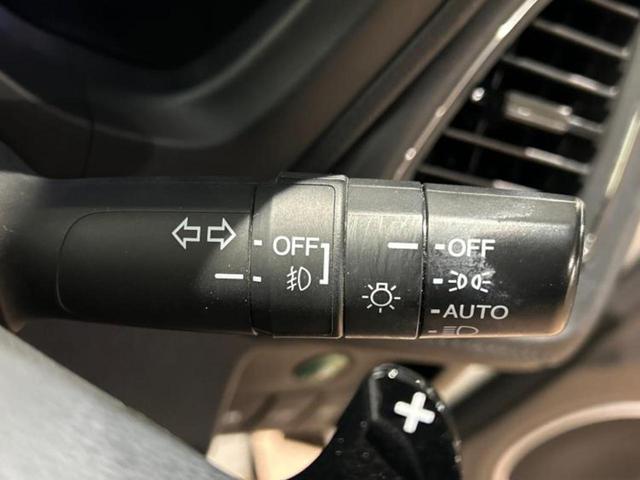 ヴェゼル Ｓ　新品タイヤ／社外　ナビ／衝突安全装置／シートヒーター／ヘッドランプ　ＬＥＤ／ＵＳＢジャック／Ｂｌｕｅｔｏｏｔｈ接続／ＨＤＭＩ接続／ＥＴＣ／ＥＢＤ付ＡＢＳ／横滑り防止装置／アイドリングストップ（15枚目）