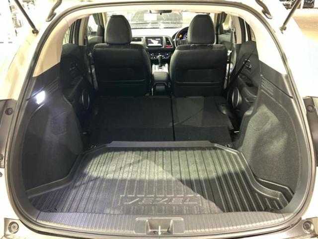 ヴェゼル Ｓ　新品タイヤ／社外　ナビ／衝突安全装置／シートヒーター／ヘッドランプ　ＬＥＤ／ＵＳＢジャック／Ｂｌｕｅｔｏｏｔｈ接続／ＨＤＭＩ接続／ＥＴＣ／ＥＢＤ付ＡＢＳ／横滑り防止装置／アイドリングストップ（19枚目）