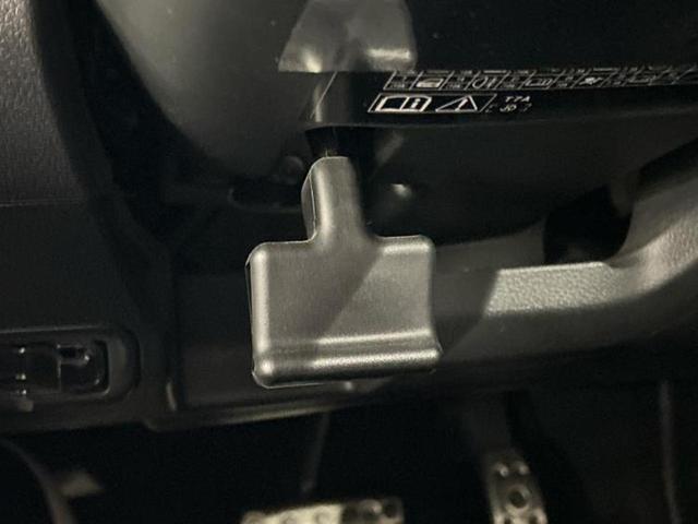 ヴェゼル Ｓ　新品タイヤ／社外　ナビ／衝突安全装置／シートヒーター／ヘッドランプ　ＬＥＤ／ＵＳＢジャック／Ｂｌｕｅｔｏｏｔｈ接続／ＨＤＭＩ接続／ＥＴＣ／ＥＢＤ付ＡＢＳ／横滑り防止装置／アイドリングストップ（41枚目）