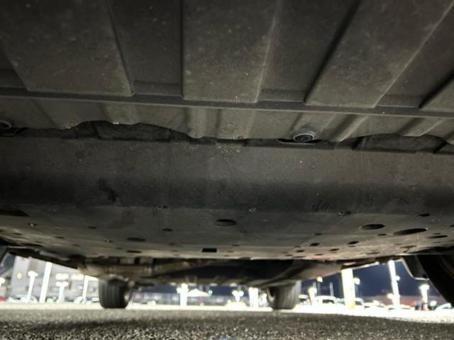 ヴェゼル Ｓ　新品タイヤ／社外　ナビ／衝突安全装置／シートヒーター／ヘッドランプ　ＬＥＤ／ＵＳＢジャック／Ｂｌｕｅｔｏｏｔｈ接続／ＨＤＭＩ接続／ＥＴＣ／ＥＢＤ付ＡＢＳ／横滑り防止装置／アイドリングストップ（47枚目）