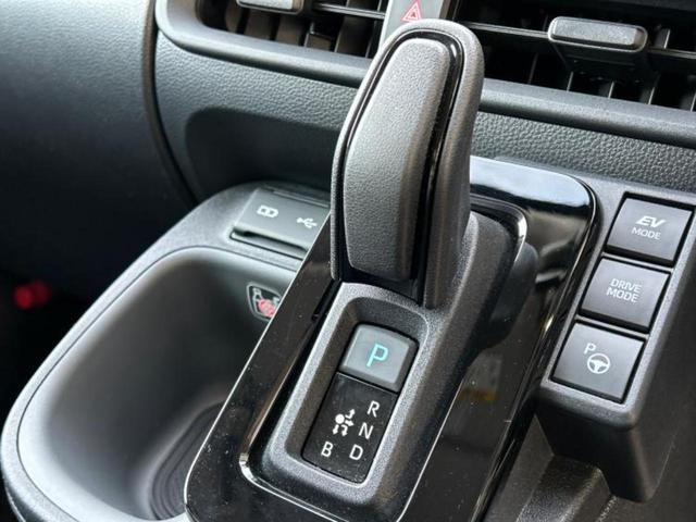 シエンタ ハイブリッドＺ　保証書／ディスプレイオーディオ＋ナビ１０．５インチ／フリップダウンモニター　純正　１２．１インチ／トヨタセーフティセンス／両側電動スライドドア／シートヒーター　前席　衝突被害軽減システム　全周囲カメラ（18枚目）