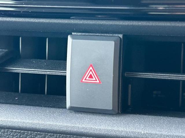 シエンタ ハイブリッドＺ　保証書／ディスプレイオーディオ＋ナビ１０．５インチ／フリップダウンモニター　純正　１２．１インチ／トヨタセーフティセンス／両側電動スライドドア／シートヒーター　前席　衝突被害軽減システム　全周囲カメラ（31枚目）