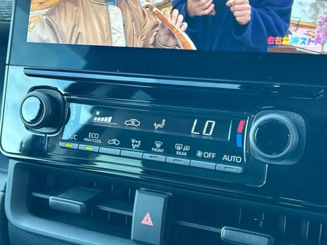 シエンタ ハイブリッドＺ　保証書／ディスプレイオーディオ＋ナビ１０．５インチ／フリップダウンモニター　純正　１２．１インチ／トヨタセーフティセンス／両側電動スライドドア／シートヒーター　前席　衝突被害軽減システム　全周囲カメラ（33枚目）