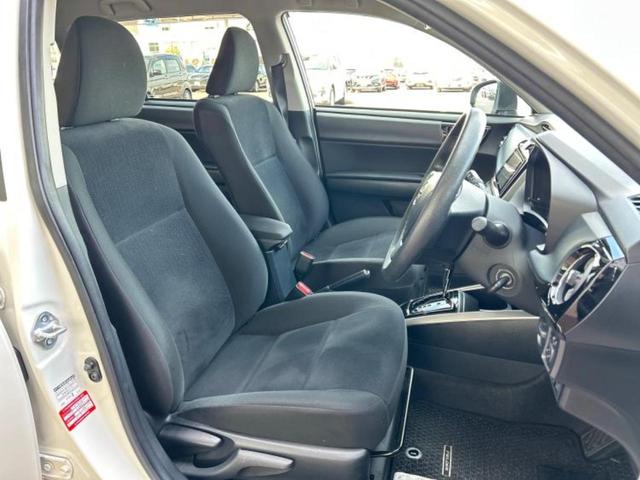 カローラフィールダー １．５Ｇ　保証書／社外　メモリーナビ／トヨタセーフティセンス／車線逸脱防止支援システム／Ｂｌｕｅｔｏｏｔｈ接続／ＥＴＣ／ＥＢＤ付ＡＢＳ／横滑り防止装置／アイドリングストップ／フルセグＴＶ／ＤＶＤ　ワンオーナー（4枚目）