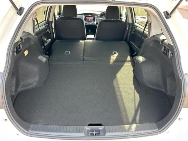 カローラフィールダー １．５Ｇ　保証書／社外　メモリーナビ／トヨタセーフティセンス／車線逸脱防止支援システム／Ｂｌｕｅｔｏｏｔｈ接続／ＥＴＣ／ＥＢＤ付ＡＢＳ／横滑り防止装置／アイドリングストップ／フルセグＴＶ／ＤＶＤ　ワンオーナー（19枚目）