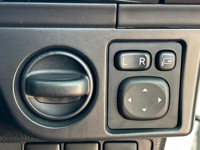 カローラフィールダー １．５Ｇ　保証書／社外　メモリーナビ／トヨタセーフティセンス／車線逸脱防止支援システム／Ｂｌｕｅｔｏｏｔｈ接続／ＥＴＣ／ＥＢＤ付ＡＢＳ／横滑り防止装置／アイドリングストップ／フルセグＴＶ／ＤＶＤ　ワンオーナー（24枚目）