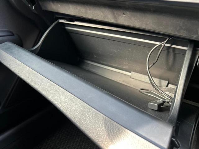 カローラフィールダー １．５Ｇ　保証書／社外　メモリーナビ／トヨタセーフティセンス／車線逸脱防止支援システム／Ｂｌｕｅｔｏｏｔｈ接続／ＥＴＣ／ＥＢＤ付ＡＢＳ／横滑り防止装置／アイドリングストップ／フルセグＴＶ／ＤＶＤ　ワンオーナー（33枚目）