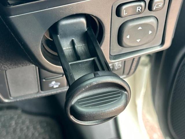 カローラフィールダー １．５Ｇ　保証書／社外　メモリーナビ／トヨタセーフティセンス／車線逸脱防止支援システム／Ｂｌｕｅｔｏｏｔｈ接続／ＥＴＣ／ＥＢＤ付ＡＢＳ／横滑り防止装置／アイドリングストップ／フルセグＴＶ／ＤＶＤ　ワンオーナー（42枚目）