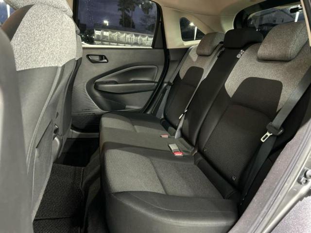 ノート Ｓ　新品タイヤ／社外　メモリーナビ／エマージェンシーブレーキ／車線逸脱防止支援システム／ドライブレコーダー　前後／Ｂｌｕｅｔｏｏｔｈ接続／ＥＴＣ／ＥＢＤ付ＡＢＳ／横滑り防止装置／アイドリングストップ（7枚目）