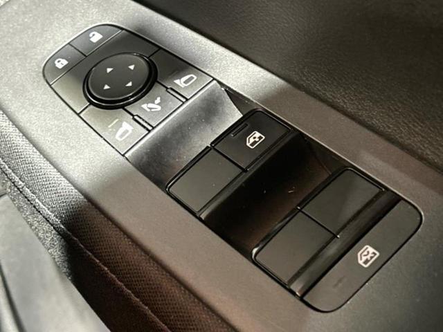 ノート Ｓ　新品タイヤ／社外　メモリーナビ／エマージェンシーブレーキ／車線逸脱防止支援システム／ドライブレコーダー　前後／Ｂｌｕｅｔｏｏｔｈ接続／ＥＴＣ／ＥＢＤ付ＡＢＳ／横滑り防止装置／アイドリングストップ（28枚目）