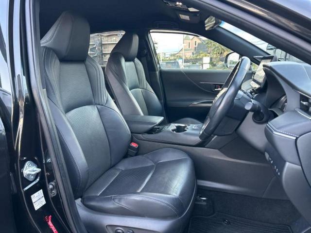 ハリアー Ｚレザーパッケージ　純正エアロ／ＪＢＬ／保証書／純正　ＳＤナビ／デジタルインナーミラー／トヨタセーフティセンス／シートヒーター／パノラミックビューモニター／車線逸脱防止支援システム／シート　フルレザー／電動バックドア（4枚目）