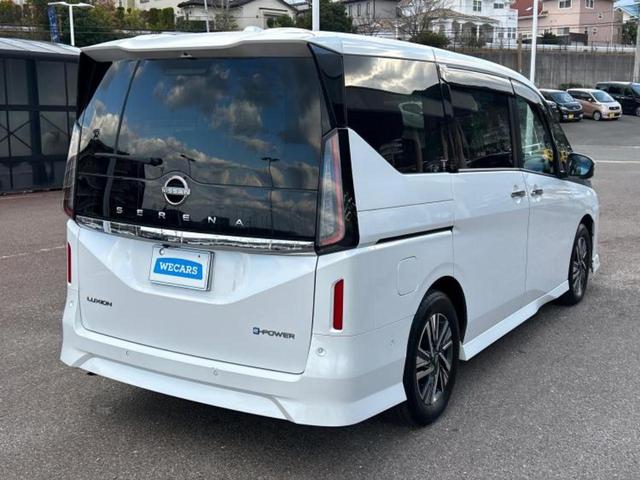 セレナ ｅパワールキシオン　新品タイヤ／保証書／ディスプレイオーディオ＋ナビ／インテリジェントルームミラー／衝突安全装置／両側電動スライドドア／全方位モニター／車線逸脱防止支援システム／シート　合皮　衝突被害軽減システム（3枚目）