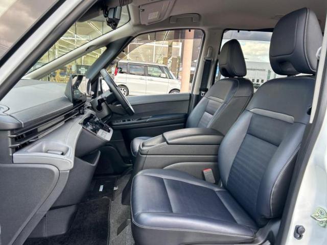 セレナ ｅパワールキシオン　新品タイヤ／保証書／ディスプレイオーディオ＋ナビ／インテリジェントルームミラー／衝突安全装置／両側電動スライドドア／全方位モニター／車線逸脱防止支援システム／シート　合皮　衝突被害軽減システム（7枚目）