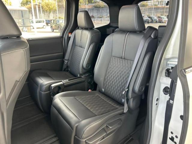 ノア ハイブリッドＳ－Ｚ　保証書／ディスプレイオーディオ＋ナビ１０．５インチ／フリップダウンモニター　純正　１３．２インチ／デジタルインナーミラー／トヨタセーフティセンス／両側電動スライドドア／シートヒーター　前席（8枚目）