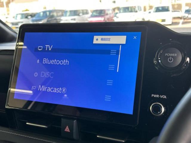 ノア ハイブリッドＳ－Ｚ　保証書／ディスプレイオーディオ＋ナビ１０．５インチ／フリップダウンモニター　純正　１３．２インチ／デジタルインナーミラー／トヨタセーフティセンス／両側電動スライドドア／シートヒーター　前席（10枚目）