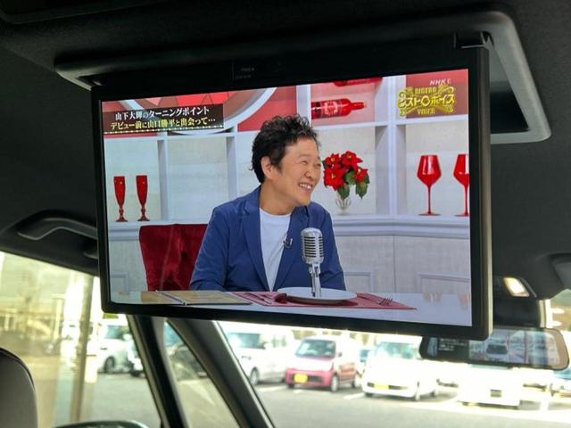 ノア ハイブリッドＳ－Ｚ　保証書／ディスプレイオーディオ＋ナビ１０．５インチ／フリップダウンモニター　純正　１３．２インチ／デジタルインナーミラー／トヨタセーフティセンス／両側電動スライドドア／シートヒーター　前席（11枚目）