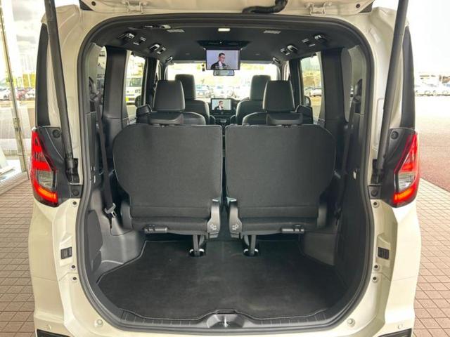 ノア ハイブリッドＳ－Ｚ　保証書／ディスプレイオーディオ＋ナビ１０．５インチ／フリップダウンモニター　純正　１３．２インチ／デジタルインナーミラー／トヨタセーフティセンス／両側電動スライドドア／シートヒーター　前席（20枚目）