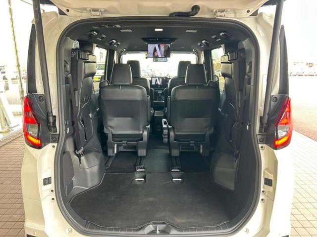 ノア ハイブリッドＳ－Ｚ　保証書／ディスプレイオーディオ＋ナビ１０．５インチ／フリップダウンモニター　純正　１３．２インチ／デジタルインナーミラー／トヨタセーフティセンス／両側電動スライドドア／シートヒーター　前席（21枚目）