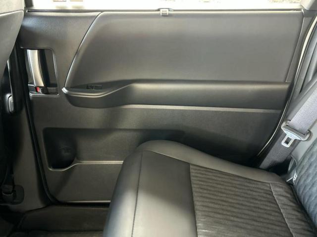 ノア ハイブリッドＳ－Ｚ　保証書／ディスプレイオーディオ＋ナビ１０．５インチ／フリップダウンモニター　純正　１３．２インチ／デジタルインナーミラー／トヨタセーフティセンス／両側電動スライドドア／シートヒーター　前席（23枚目）