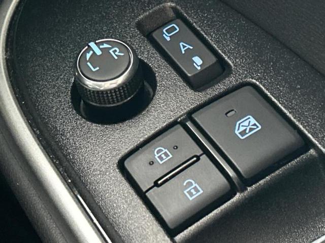 ノア ハイブリッドＳ－Ｚ　保証書／ディスプレイオーディオ＋ナビ１０．５インチ／フリップダウンモニター　純正　１３．２インチ／デジタルインナーミラー／トヨタセーフティセンス／両側電動スライドドア／シートヒーター　前席（30枚目）