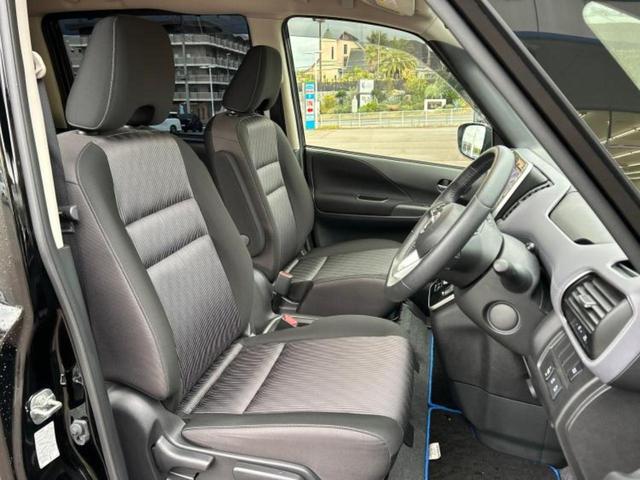 セレナ ｅパワーハイウェイスターＶ　新品タイヤ／純正　１０インチ　ＳＤナビ／エマージェンシーブレーキ／ハンズフリー両側電動スライドドア／車線逸脱防止支援システム／プロパイロット／ドライブレコーダー　純正／ヘッドランプ　ＬＥＤ　ＤＶＤ再生（4枚目）